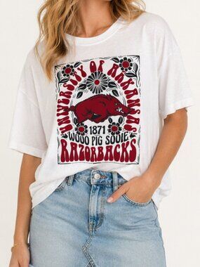 NWT Arkansas Razorbacks Graphic White Tee | Women's Size Medium